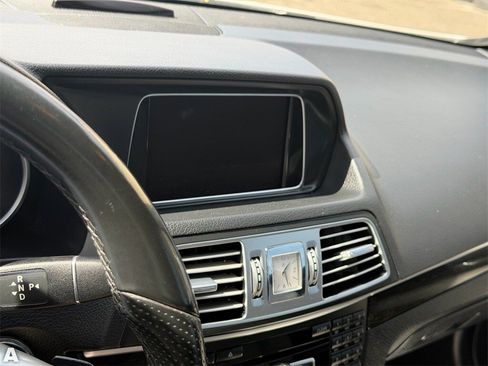 Used 2015 Mercedes-Benz E 550 Cabriolet image 10