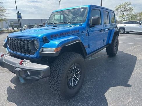 Used 2025 Jeep Wrangler Unlimited Rubicon w/ XTREMEE 35" Tire Package image 7
