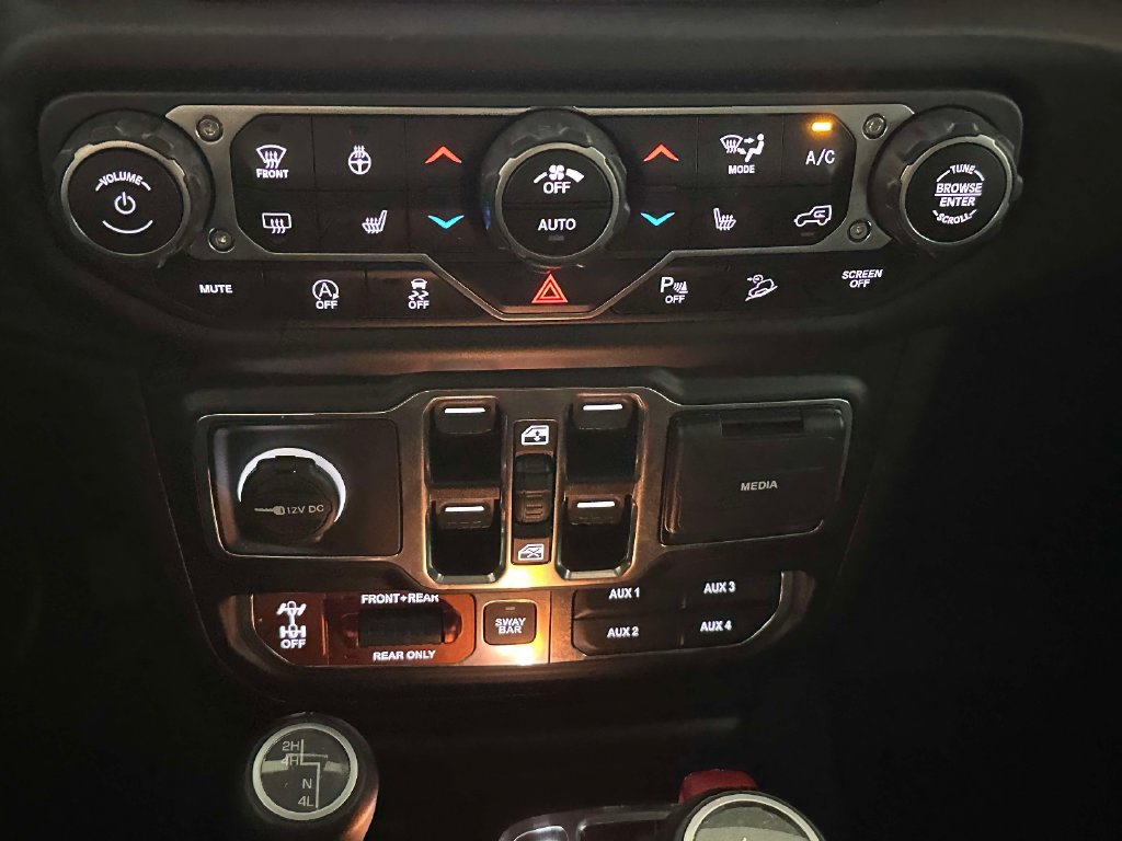 Used 2020 Jeep Wrangler Unlimited Rubicon AWD/4WD image 32