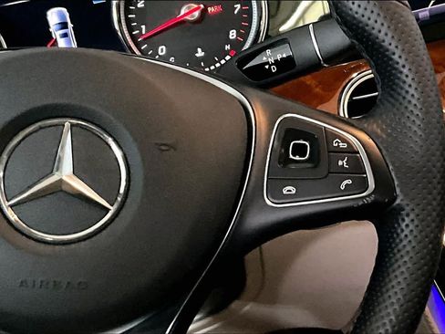 Certified 2018 Mercedes-Benz E 300 4MATIC image 25