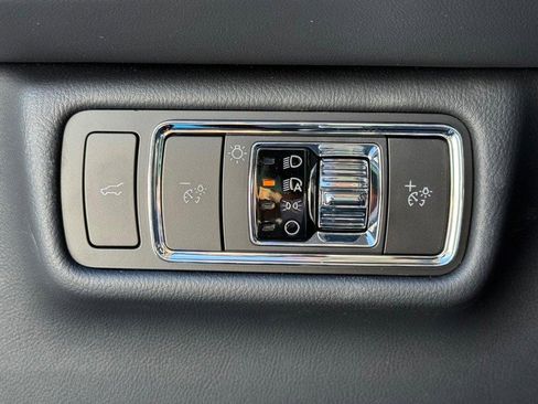 New 2026 Lincoln Aviator Premiere AWD image 18