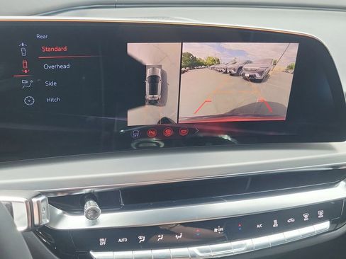 New 2026 Cadillac Lyriq V image 18