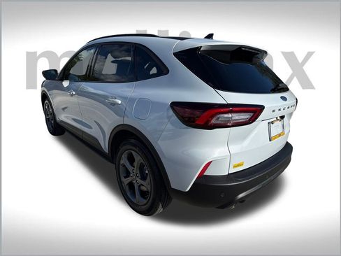 Certified 2025 Ford Escape ST-Line w/ Equipment Group 301A image 9