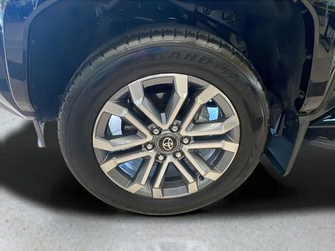 Used 2025 Toyota 4Runner Limited image 27