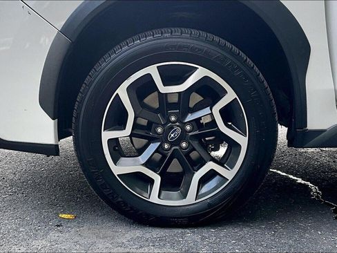 Used 2017 Subaru Crosstrek 2.0i Premium AWD/4WD image 16