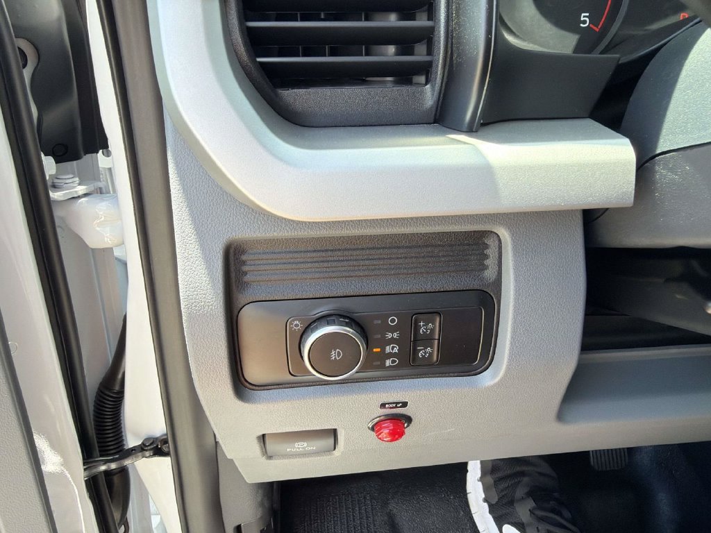 New 2026 Ford F550 4x4 Regular Cab Super Duty image 28