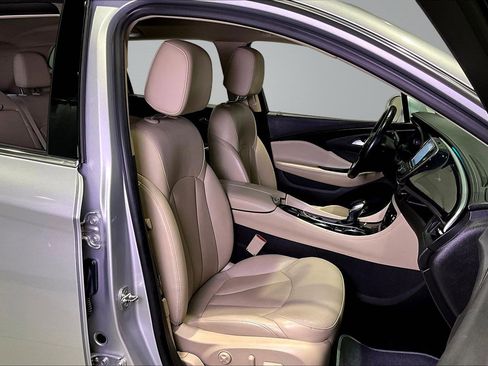Used 2017 Buick Envision Essence FWD image 27
