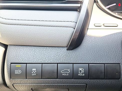 Used 2023 Toyota Camry SE FWD image 29