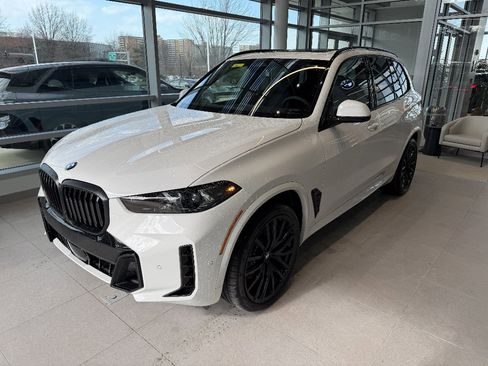 New 2026 BMW X5 xDrive40i AWD/4WD image 3