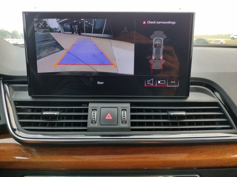Used 2023 Audi Q5 2.0T Premium w/ Convenience Package AWD/4WD image 28