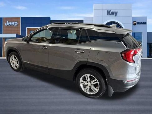 Used 2019 GMC Terrain SLE w/ Driver Convenience Package AWD/4WD image 4
