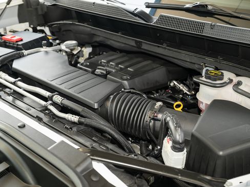 Used 2024 Chevrolet Silverado 1500 Custom w/ Turbomax Blackout Package image 16