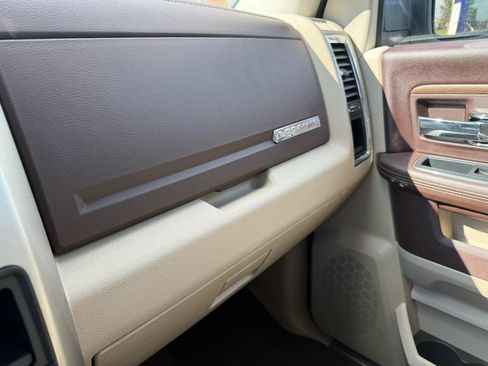 Used 2017 RAM 1500 Laramie w/ Convenience Group image 19