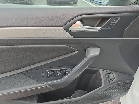 Used 2024 Volkswagen Jetta S image 15