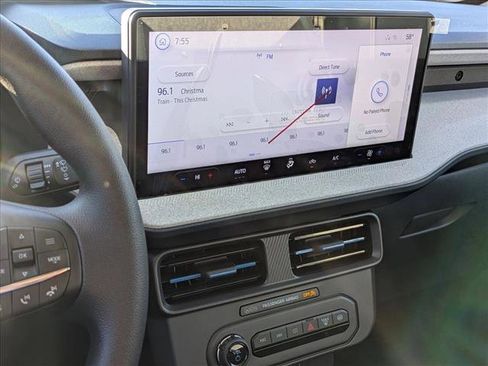 New 2025 Ford Maverick XLT image 11