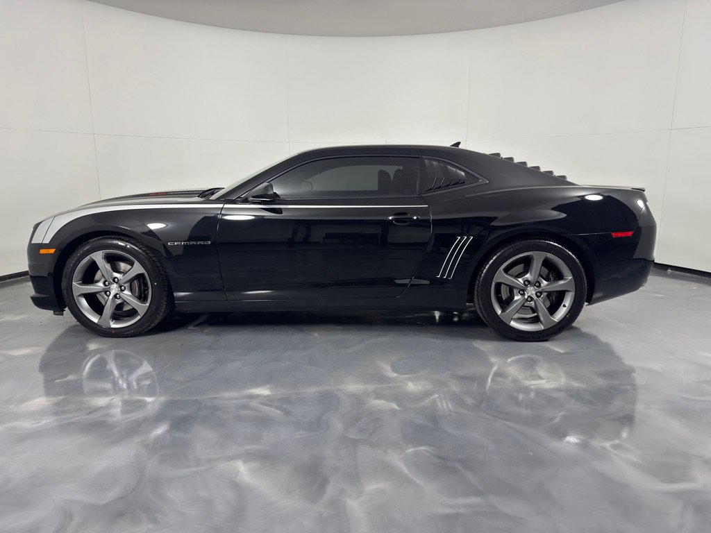 Used 2013 Chevrolet Camaro SS w/ RS Package RWD image 8