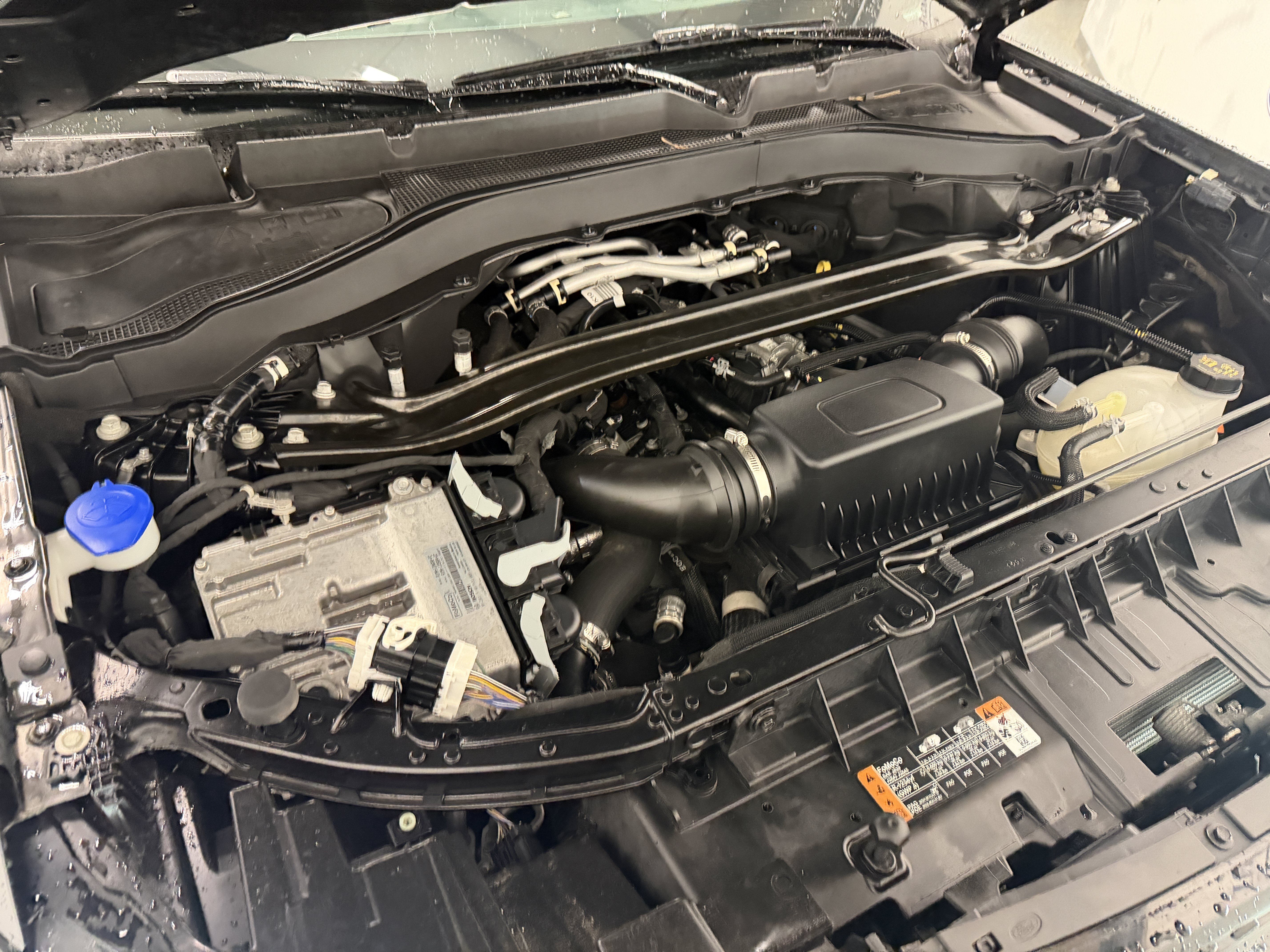 Used 2025 Ford Explorer ST AWD/4WD image 31