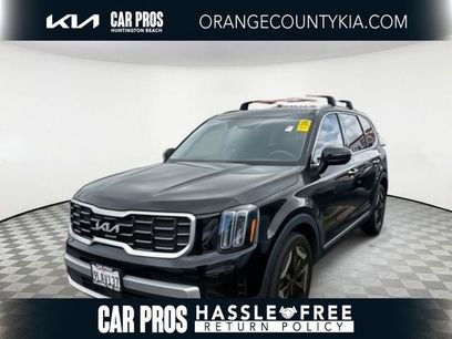 Used 2024 Kia Telluride S w/ S Sunroof Package