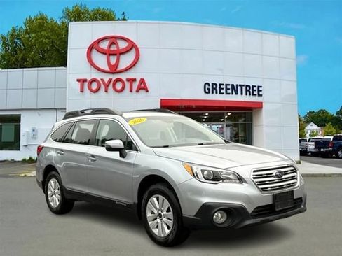 Used 2016 Subaru Outback 2.5i Premium AWD/4WD image 1
