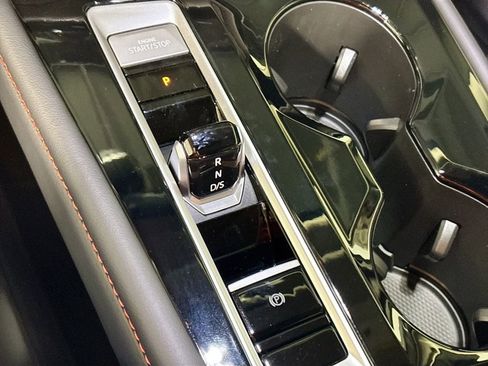 New 2026 Volkswagen Atlas Peak Edition image 17