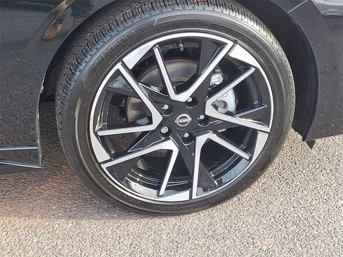 Used 2025 Nissan Sentra SR image 8