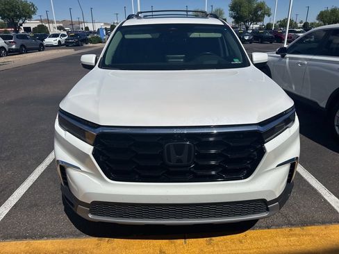 Used 2023 Honda Pilot Elite image 2