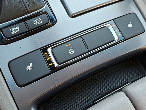 Used 2017 Genesis G80 3.8 image 25