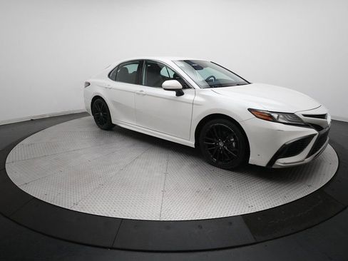 Used 2024 Toyota Camry XSE image 12