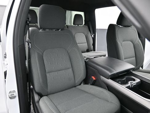 Used 2022 RAM 1500 Big Horn AWD/4WD image 19