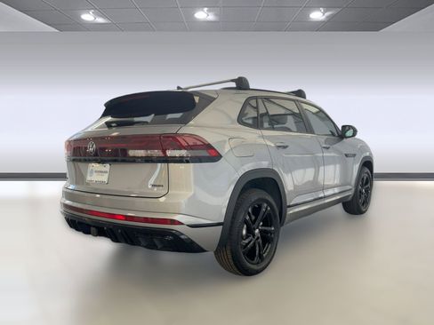 New 2026 Volkswagen Atlas Cross Sport SEL R-Line AWD/4WD image 9
