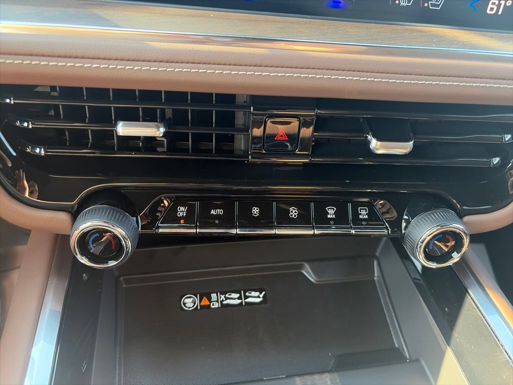 New 2026 Chevrolet Suburban High Country AWD/4WD image 23