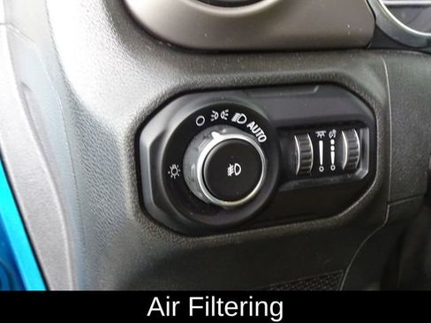 Used 2020 Jeep Wrangler Unlimited Sport S image 17