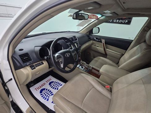 Used 2013 Toyota Highlander Limited FWD image 23