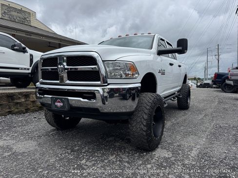 Used 2018 RAM 2500 Tradesman w/ Chrome Appearance Group AWD/4WD image 2