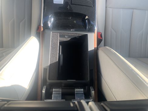 Used 2023 Audi A8 L 3.0T image 47