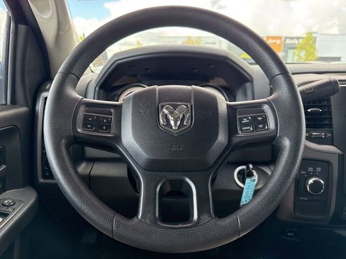 Used 2017 RAM 2500 Tradesman w/ Chrome Appearance Group image 13