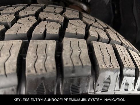 Used 2018 Toyota Tacoma Limited image 6