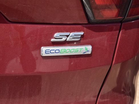 Used 2019 Ford Escape SE FWD image 10