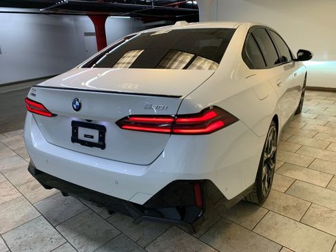Used 2024 BMW 530i xDrive w/ M Sport Package AWD/4WD image 7