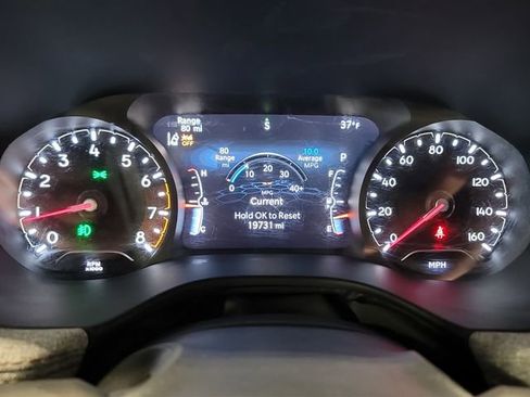 Used 2023 Jeep Compass Latitude image 12