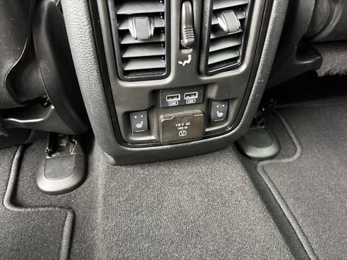 Used 2025 Dodge Durango R/T AWD/4WD image 15