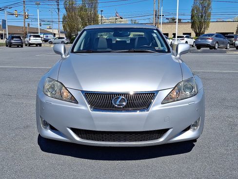 Used 2007 Lexus IS 350 image 2