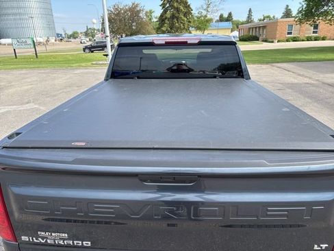Used 2021 Chevrolet Silverado 1500 LT AWD/4WD image 8