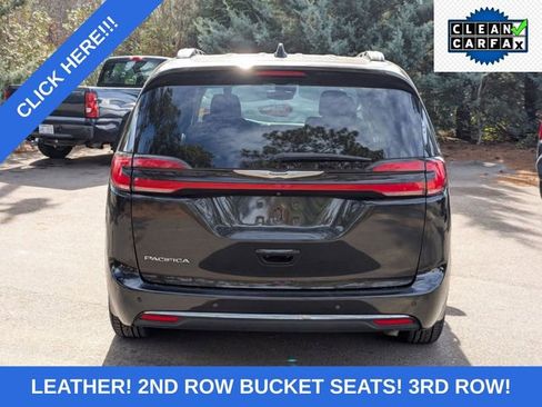 Used 2022 Chrysler Pacifica Touring-L image 4
