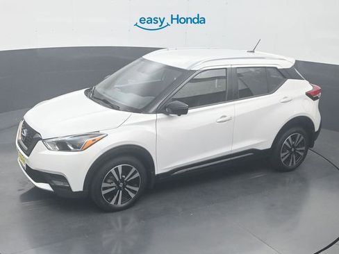 Used 2019 Nissan Kicks SR w/ SR Premium Package image 21