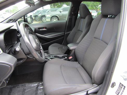Used 2021 Toyota Corolla SE w/ SE Premium Package FWD image 9