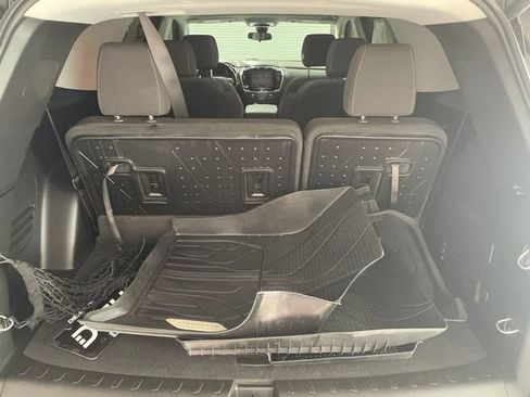 Used 2020 Chevrolet Traverse LT w/ Driver Confidence II Package AWD/4WD image 8
