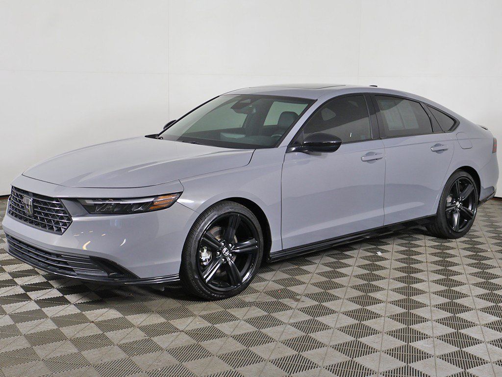 Used 2024 Honda Accord Sport image 8
