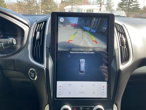 Used 2022 Ford Edge SE w/ Black Appearance Package image 21