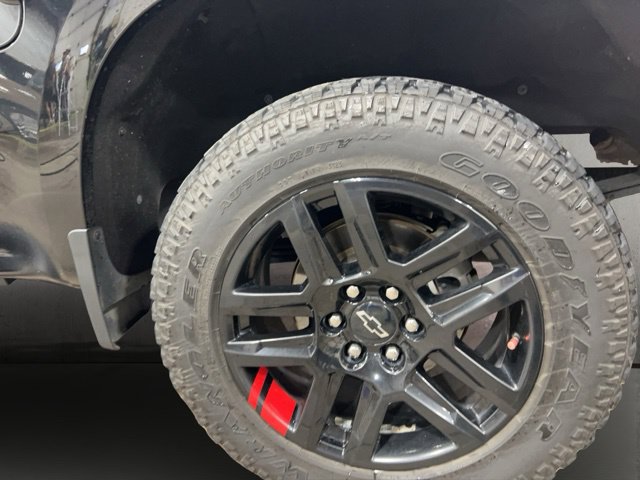 Used 2022 Chevrolet Silverado 1500 RST w/ Redline Edition AWD/4WD image 33